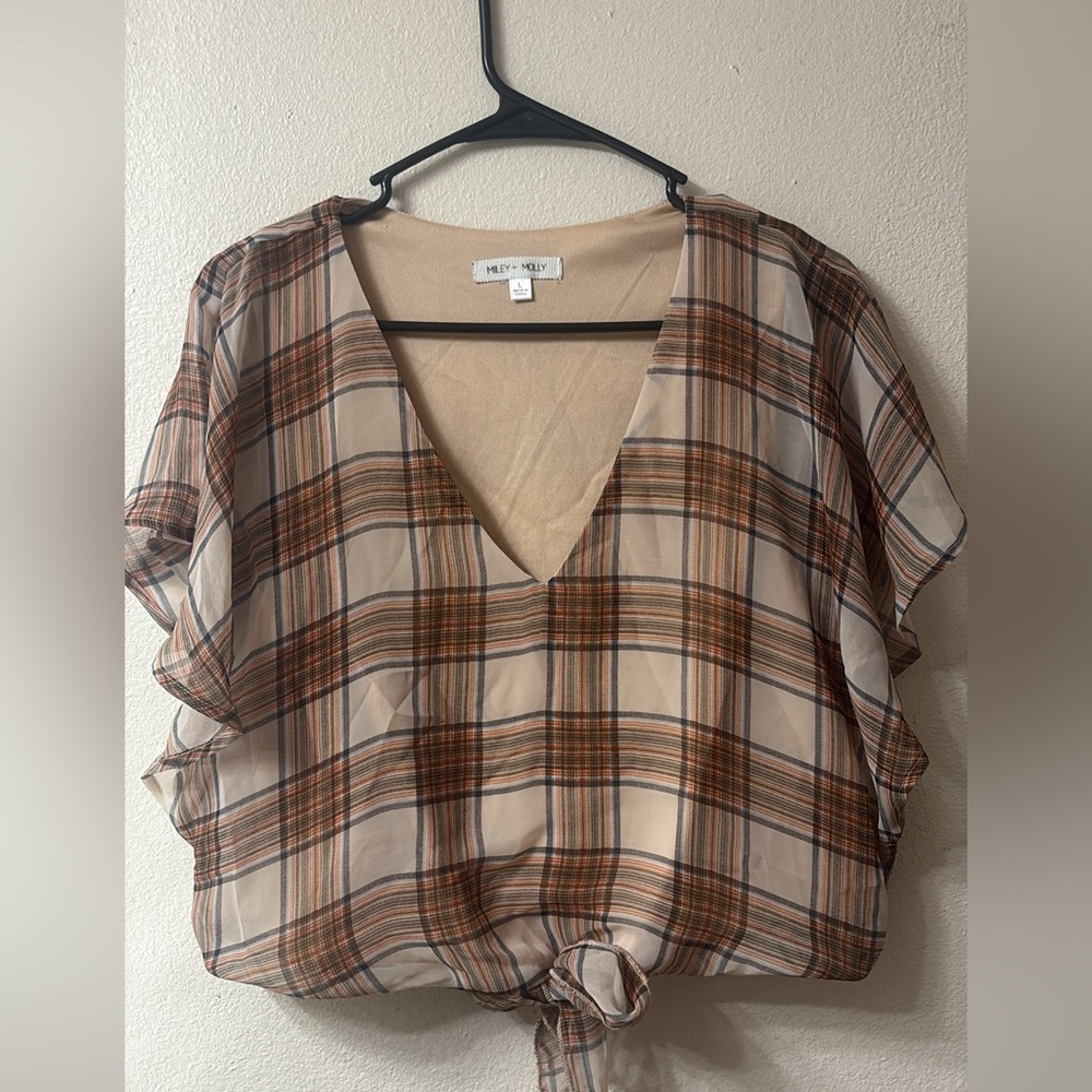 Chic Plaid V-Neck Blouse - Brown and Cream